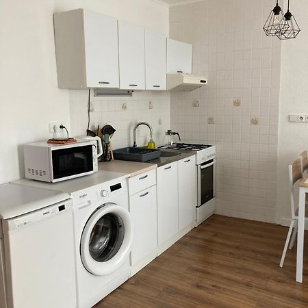 Utulny Apartman Blizko Centra Michalovce Exterior foto